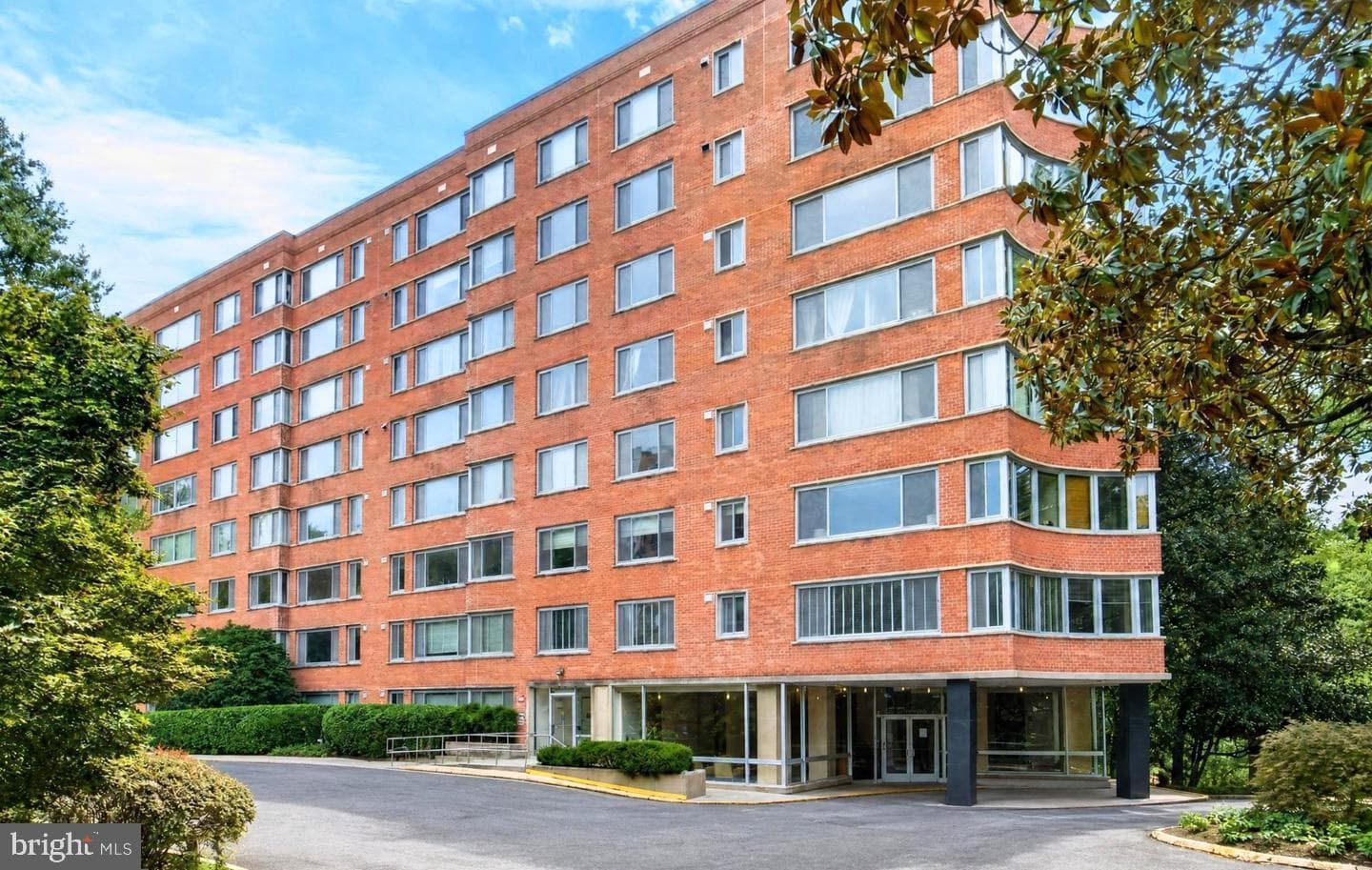 4200 Cathedral Avenue NW 1009