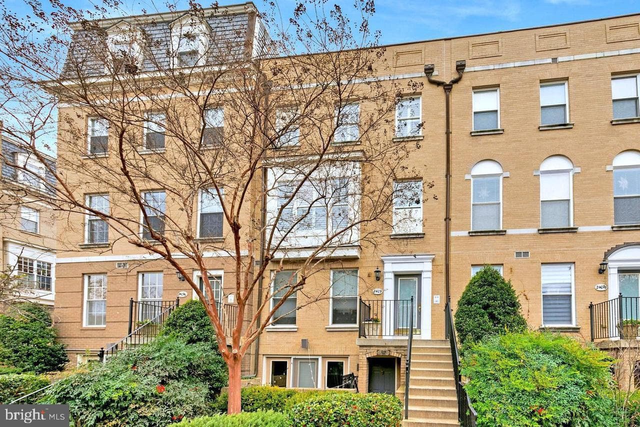 2407 20th Street NW 1096