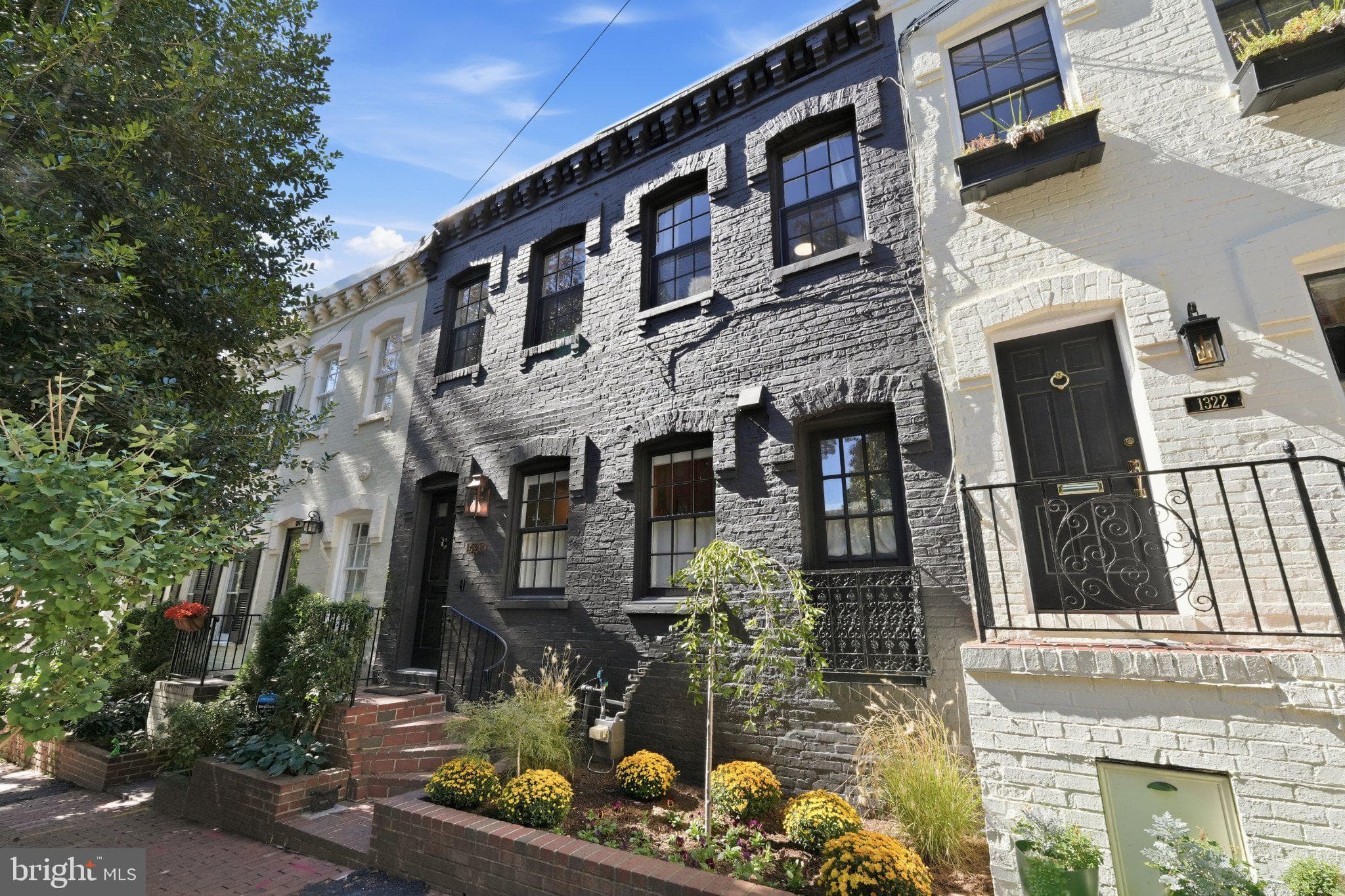 1320 27th Street NW