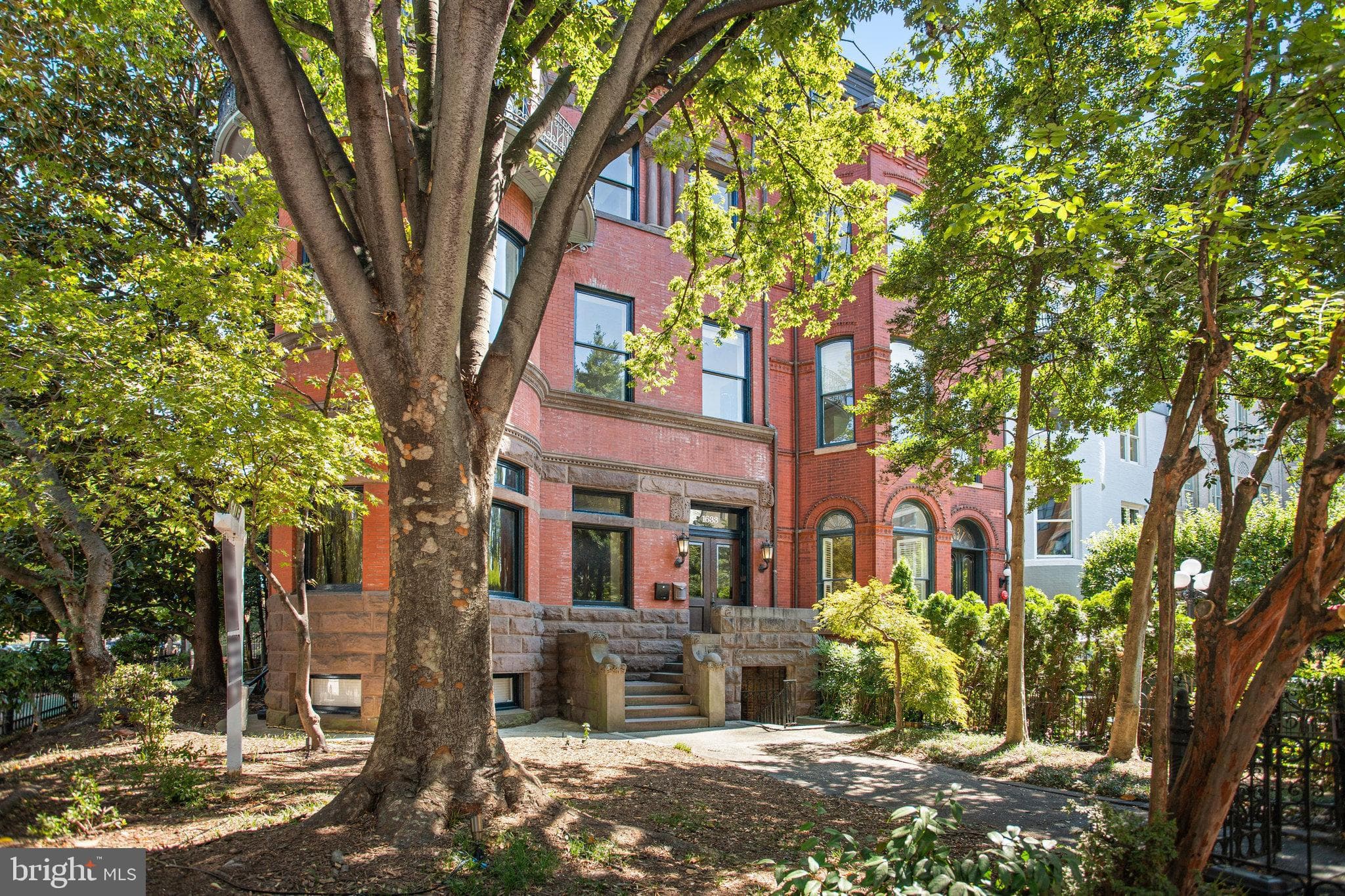 1633 16th Street NW