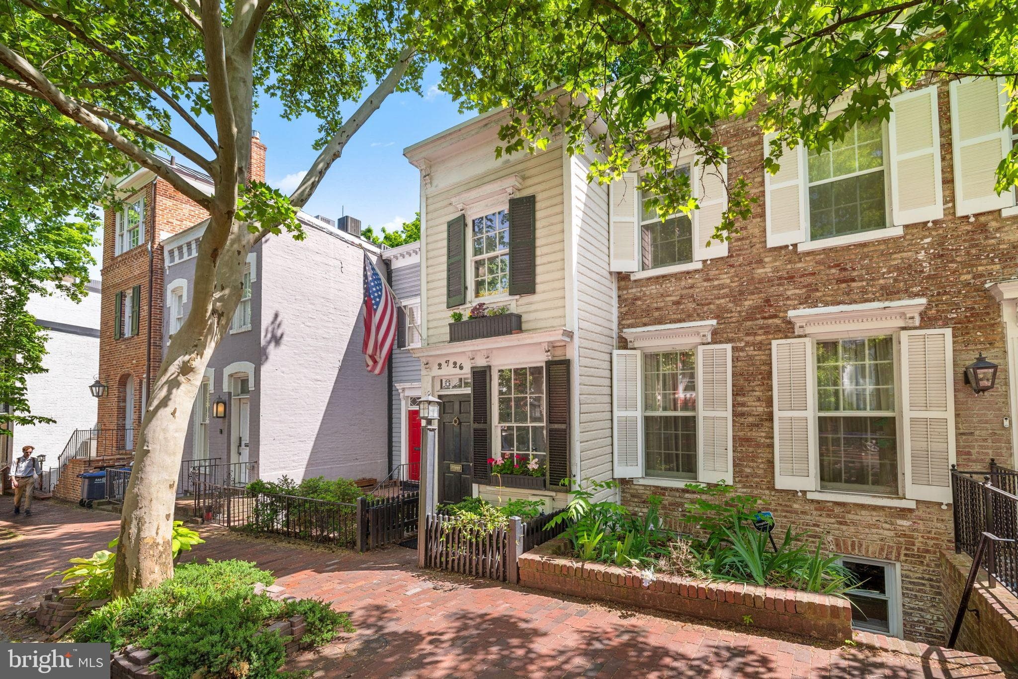 2726 P Street NW