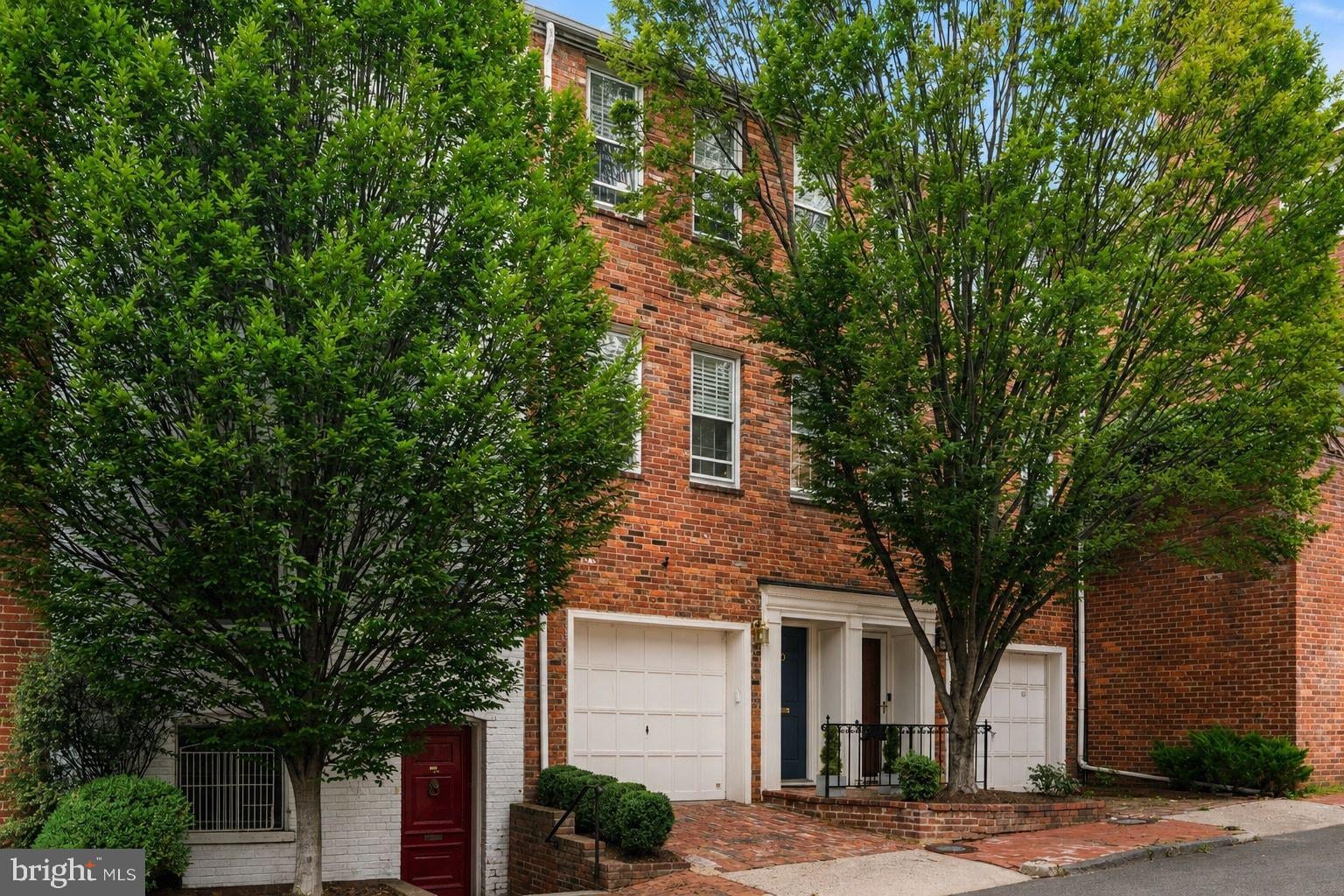 1676 32nd Street NW photo 1