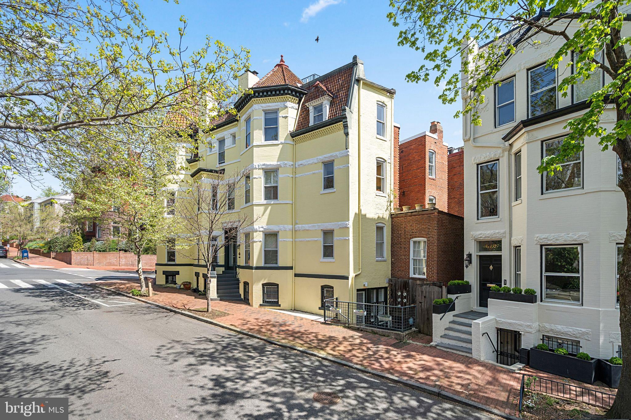 1531 31st Street NW 1 photo 2
