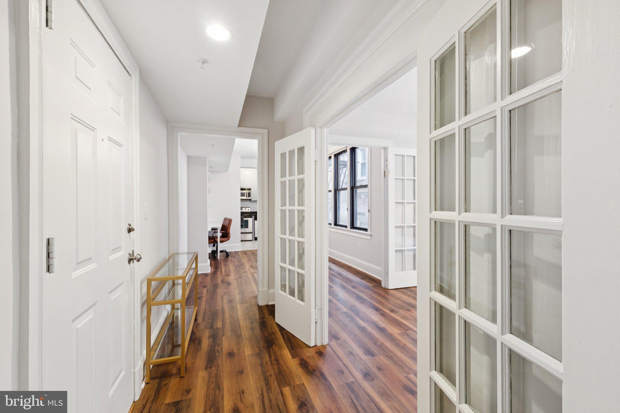 1858 California Street NW 5 photo 2